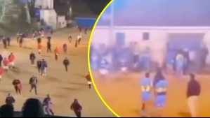 Jugador que usaba tobillera electrónica apuñaló a entrenador rival en partido amateur y se dio a la fuga