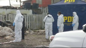 Hallan cadáver mientras demolían viviendas que estaban tomadas en Hualpén