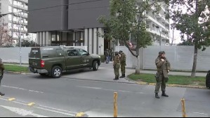 'Habrían existido disparos': Reportan persona parapetada en edificio residencial de San Miguel