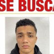 Continúa la búsqueda del sicario que fue liberado tras una cadena de errores entre el Poder Judicial y Gendarmería. Se presume que Osmar Ferrer pudo salir del país a través de un paso fronterizo ilegal. Más en la nota.