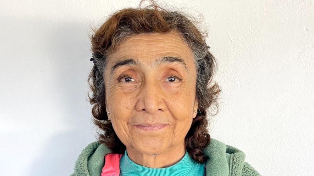 Buscan a adulta mayor extraviada tras salir de Eleam en Llolleo: Habría intentado tomar un colectivo