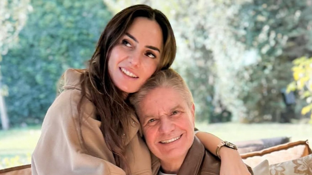 Rosario Bravo anuncia nuevo pódcast junto a su marido Carlos Caorsi: 