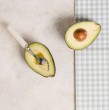 Uno de los mitos más tradicionales de la comida chilena es que el cuesco de la palta es clave para evitar que se oxide. A continuación un reconocido chef cuenta la verdad.