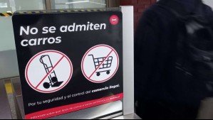 Tras prohibir carros y 'yeguas': Metro de Santiago reduce comercio ambulante en un 25%