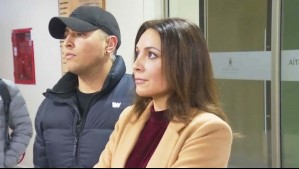 Seguirá en arresto domiciliario: Camila Polizzi asiste con guardaespaldas a audiencia de revisión de medidas cautelares