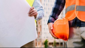 MOP busca trabajadores y ofrece sueldos de hasta $2,6 millones: ¿Qué ofertas laborales tiene?