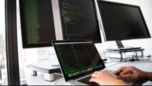 Tecnología que se adelanta a los problemas: El rol de la IA en el monitoreo y protección digital