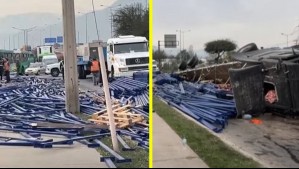 Volcamiento de camión con carga pesada obliga a suspender tránsito en caletera de Vespucio Norte