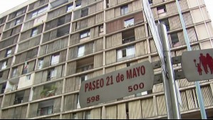 Tras grave incendio a pasos de la Plaza de Armas de Santiago: ¿Podría ser declarado inhabitable el edificio?