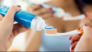 Estas son las 19 pastas dentales que están en la mira del Sernac por 'posibles efectos adversos'