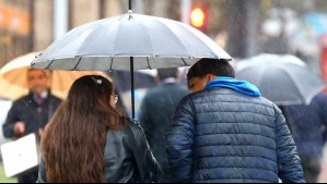 'Entre 20 y 40 milímetros': Anuncian lluvia durante dos días consecutivos para Santiago esta semana