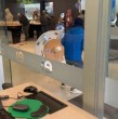 Mira el video que muestra el actuar de los delincuentes que realizaron un robo bajo la modalidad de turbazo en una sucursal Entel, ubicada en pleno centro de Rancagua.