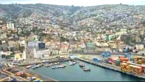 Alerta de tsunami: Imágenes aéreas muestran vacías calles de Valparaíso a minutos de la llegada de las primeras olas