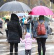El meteorólogo de Meganoticias, Jaime Leyton, se refirió al temporal que desde hace días se ha venido anunciando para la zona centro del país, incluyendo la Región Metropolitana, fenómeno que traerá lluvias y vientos.