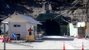 Dan de alta a trabajador hospitalizado por derrumbe en mina El Teniente