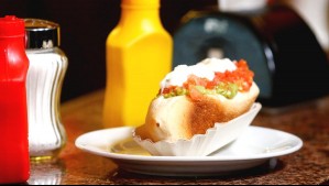 Icónico local de completos de Gorbea anuncia su cierre tras 23 años: 'Ya no podemos sostener esto'