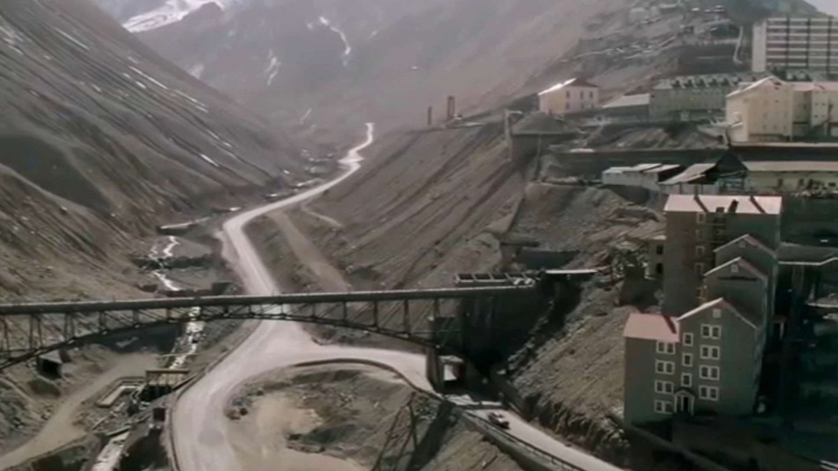 La más grande del mundo en producción de cobre: La historia de El Teniente y sus otros accidentes