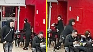 Le arrebató el celular a un cliente: Video muestra insólito lanzazo dentro de restaurante en Santiago
