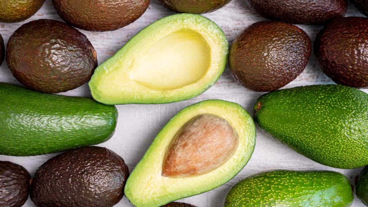 ¿Cómo evitar que la palta se ponga negra en el refrigerador?