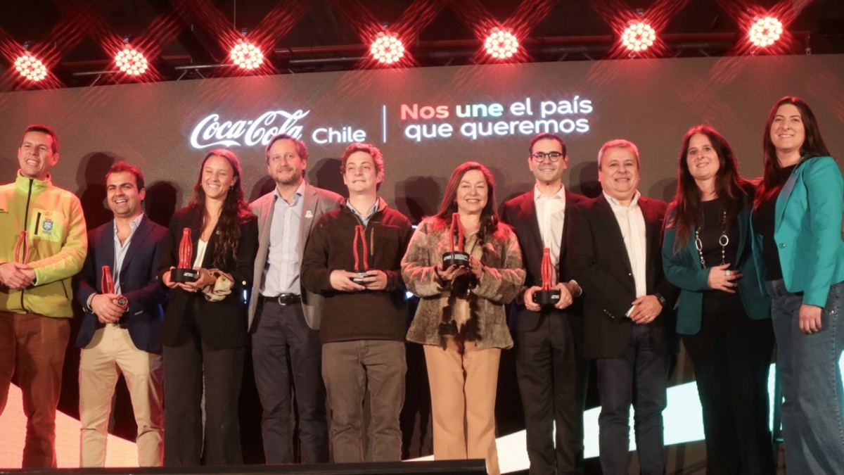 Coca-Cola Chile presentó estudio de impacto positivo y premió a 30 iniciativas que aportan al desarrollo del país