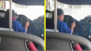 Insólito: Graban a niño manejando una micro en México luego de que su padre le cediera el volante