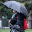 El meteorólogo Alejandro Sepúlveda anticipa un drástico cambio de tiempo en Chile: el sur sin lluvias y con frío, mientras que el centro norte recibirá nubosidad y posibles precipitaciones. Además, un sistema frontal por llegar.
