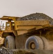 Conoce cuáles son los cargos que la minera Sierra Gorda tiene disponibles. La compañía especializada en la extracción de cobre en Chile tiene vacantes para el norte del país. Revisa cómo postular a ellas.