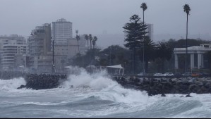 Lluvias, olas de hasta dos metros y tormentas eléctricas: Así será el evento meteorológico que afectará a la región de Valparaíso