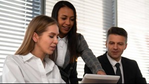 Sueldos de hasta $3,1 millones: Estas son las ofertas laborales del ministerio de Hacienda