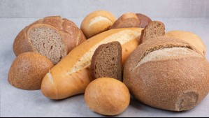 Olvídate de las bolsas plásticas: El truco definitivo para mantener el pan fresco y evitar que se endurezca