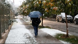 Ya no es solo 'agua nieve': En estas comunas de la Región Metropolitana podría nevar esta semana