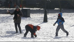 'La condición es muy similar a la de 2017': ¿Cuál es la probabilidad de que caiga nieve en Santiago, según la DMC?