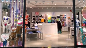 Empresa de moda cierra sus tiendas en Chile: Sus productos están con hasta 65% de descuento