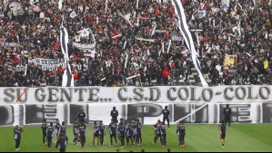 'Los grandes no corren': El polémico lienzo contra la U presente en el 'arengazo' de Colo Colo antes del Superclásico