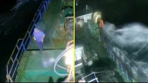 Luces y tripulantes inspeccionando: Revelan videos claves del Cobra la noche en que naufragó la lancha Bruma