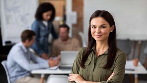 Sueldos pueden alcanzar los $4 millones: Así puedes postular a las ofertas laborales de la Feria Punto Empleo