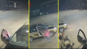 Captan momento en que mujer secuestrada logra escapar y resguardarse con la policía