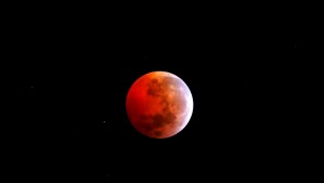 Eclipse lunar total: ¿Cuándo es y dónde ver en vivo la 'Luna de sangre'?