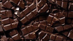 Su precio alcanza $62.000 por pack: Brasileña revela por qué sus compatriotas se llevan masivamente este chocolate chileno