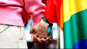 Matrimonio homoparental de Valparaíso consigue la primera adopción de un niño en Chile