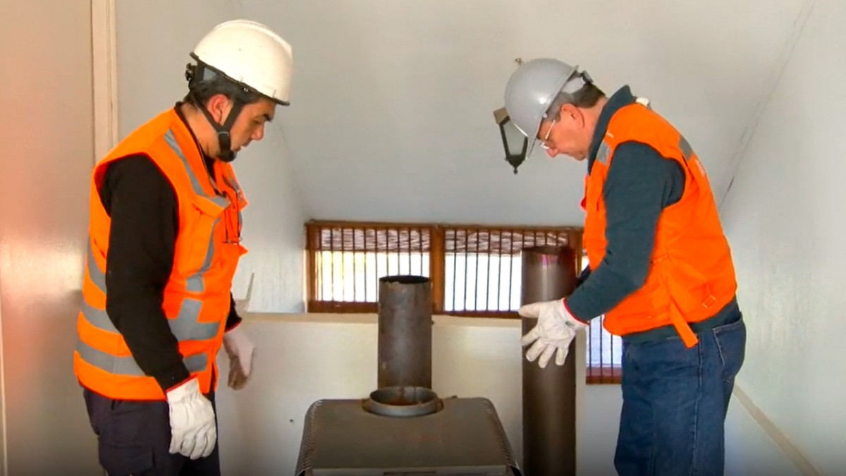 De estufas a leña a climatizadores: Jaime Leyton vive el proceso de recambio impulsado por Anglo American