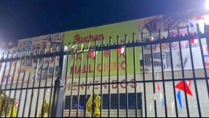 Turba saquea mall chino en Renca: Robo es avaluado en cerca de 20 millones de pesos