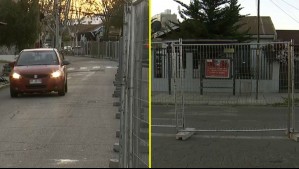 Rejas impiden cruzar la calle: Vecinos de Independencia indignados por operativo de cara a la Supercopa entre Colo Colo y la U