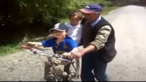 Muere Sergio Areyuna, protagonista del icónico viral chileno 'Mira pa' delante po, awe... Cristian'