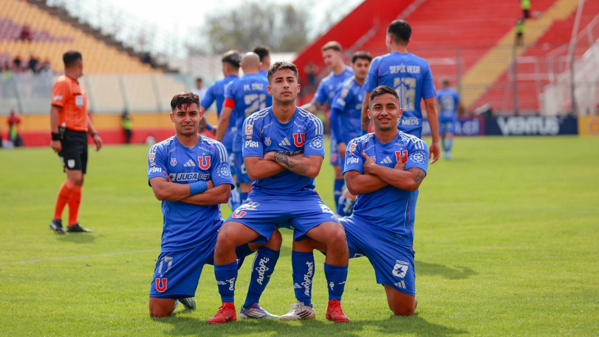 ¡La U campeona! Cuadro azul se quedó con la Supercopa tras derrotar a Colo Colo en el debut del técnico Fernando Ortiz