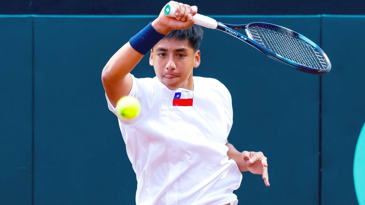 Daniel Núñez tiene triunfal debut y da cuarto punto a Chile en la Copa Davis