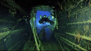 Buzos recuperan primeros objetos del barco gemelo del 'Titanic' frente a Grecia: Serán parte de una exposición
