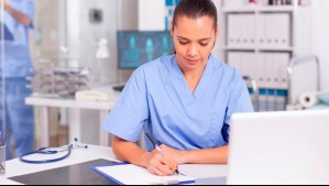 Técnico en Enfermería: formación práctica, importancia y futuro en el área de la salud