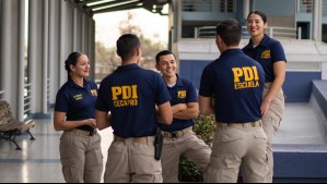 ¿Cuánto gana un detective recién egresado en la PDI? Revisa los sueldos según el grado jerárquico