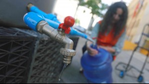 Seis comunas de la RM sufrirán extensos cortes de agua este martes 30 de septiembre: Revisa los sectores afectados